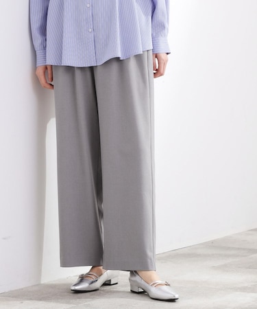 きれい見えとイージーな着心地を両立した、ウエストシャーリング ワイドパンツ