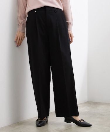 きれい見えと快適さを両立する 春夏対応ワイドパンツ