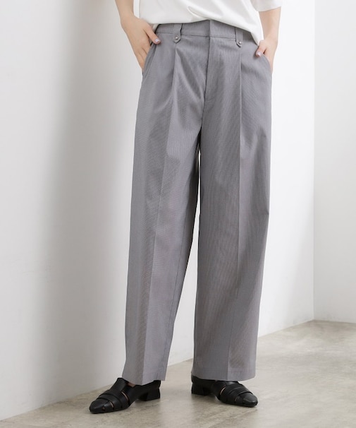 きれい見えと快適さを両立する 春夏対応ワイドパンツ