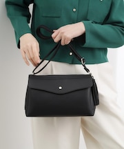 フラップタッセルショルダー