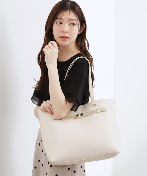 軽量・A4】ベルト3層トート｜グローブの通販｜&mall（アンドモール