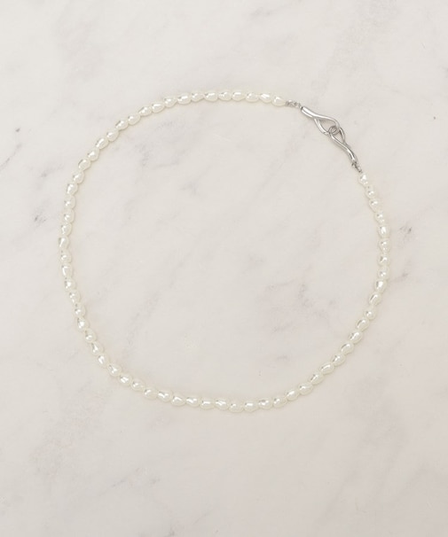 バロックパール調メタルクラスプネックレス