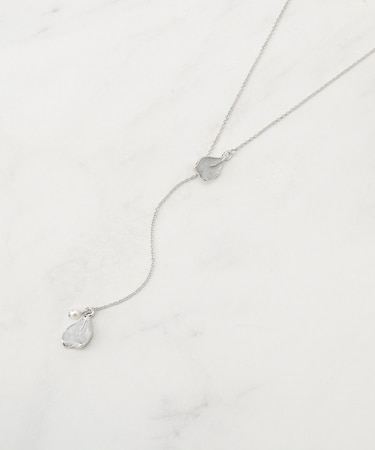 メタルエポフラワーペタルネックレス