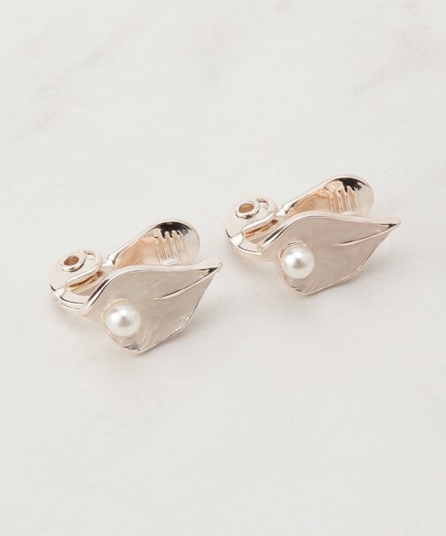 【痛くなりにくい】メタルエポフラワーペタルイヤリング