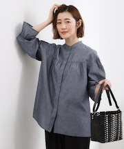 【貴島明日香さん着用/イージーケア/接触冷感】麻ブレンドスタンドギャザーシャツ