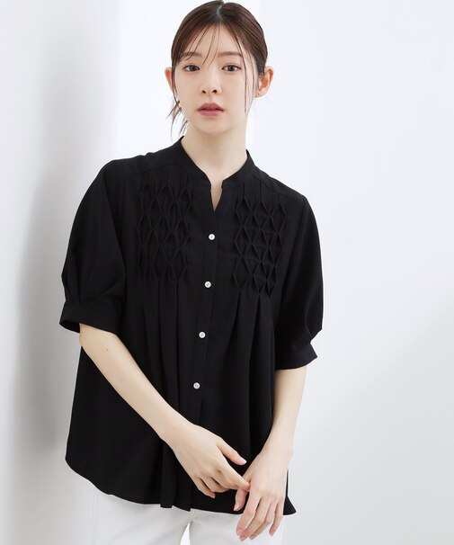 【貴島明日香さん着用/体型カバー】ON・OFF使えるスモッキングタックブラウス