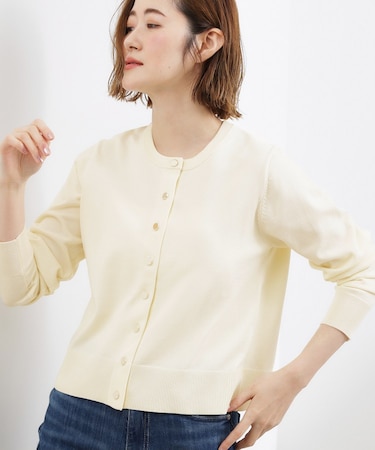 【UVカット/洗濯機で洗える】メタルボタンクルーネックカーディガン