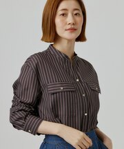 顔周りをすっきり見せる バンドカラースキッパーシャツ