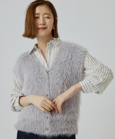 【ふわりと纏って、旬のレイヤード】ロングフェザーベスト