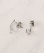 ウェービーワンポイントビジューピアス