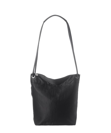 ENORME（エノルメ）ショルダーバッグ