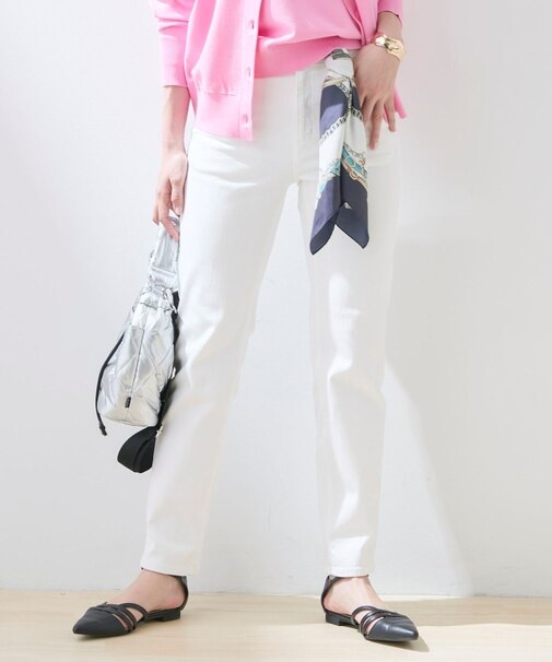 【春の新色登場！褒められデニム】スリムストレート デニムパンツ