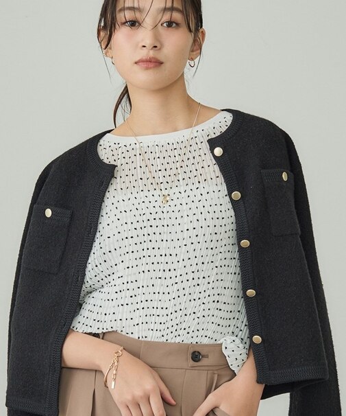 【洗える／ドット柄／凹凸素材】プリーツデザインブラウス