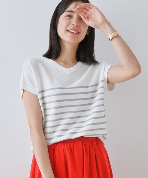 【洗える】きれいめVネックニット