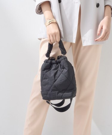 【大人カジュアル／ショルダー付】ふかふか巾着バッグ