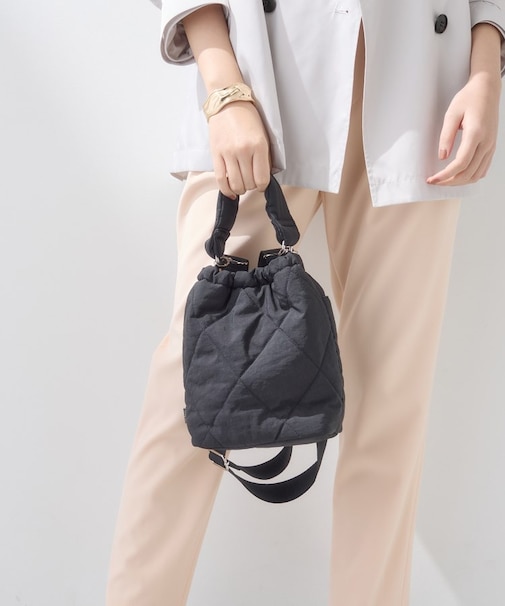 【大人カジュアル／ショルダー付】ふかふか巾着バッグ