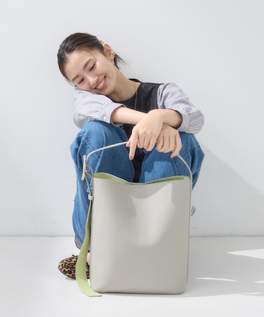 【A4収納可能／合皮】配色デザインワンショルダーバッグ