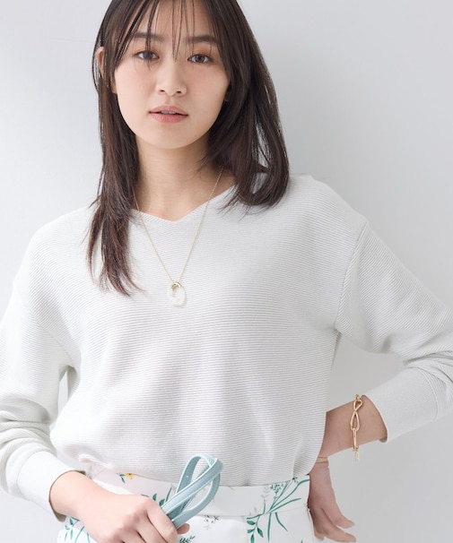 【洗える／軽量】きらめきVネックニット