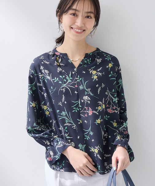 【SETUP可能】モダンフラワー柄キャンディスリーブブラウス