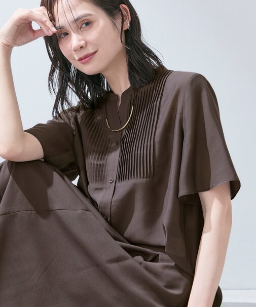 【洗える】シアーシャンブレーピンタックブラウス