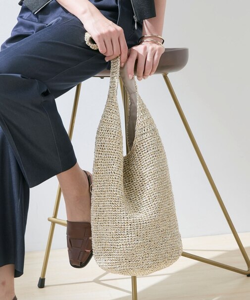 【大人カジュアル】メタリックかぎ編みボトルバッグ
