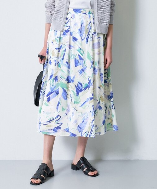 【洗える】リーフ柄タックフレアスカート