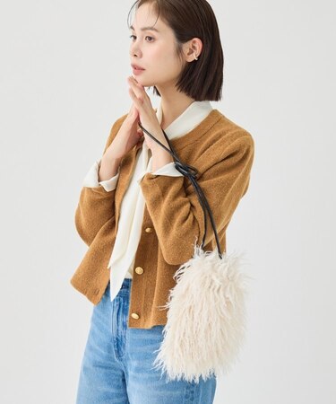 【トレンド◎／軽量】カーリーファーポシェットバッグ