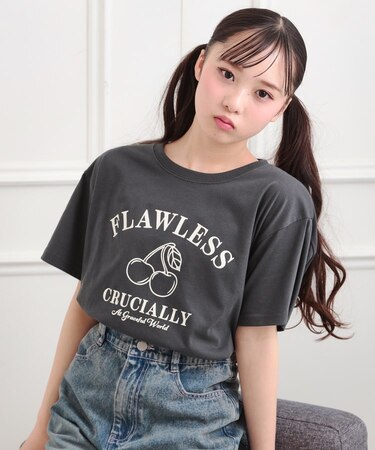 チェリーモチーフTシャツ