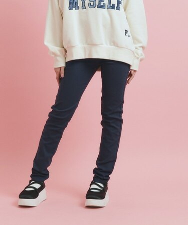 【シンプルでスッキリ】スキニーパンツ