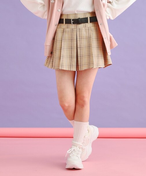 ベルト付きプリーツスカート