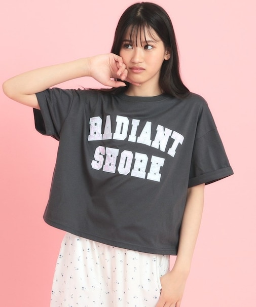 サテンアップリケカレッジTシャツ