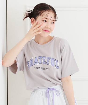 カレッジTシャツ