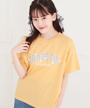 カレッジTシャツ