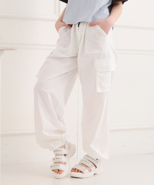 シンプルカーゴパンツ