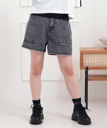 ダメージショートパンツ