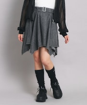 変形ヘムスカート