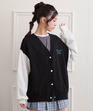 バックカレッジVネックカーディガン