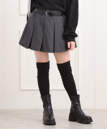 ベルト付きプリーツスカート