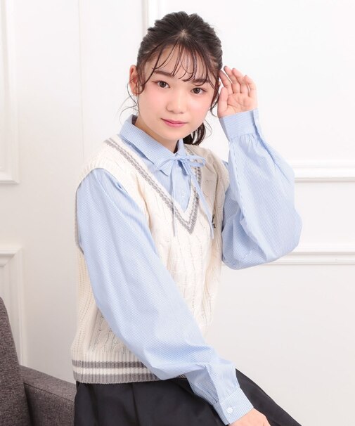 ニットベストレイヤード長袖シャツ