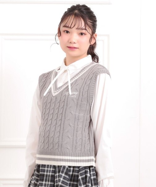 ニットベストレイヤード長袖シャツ