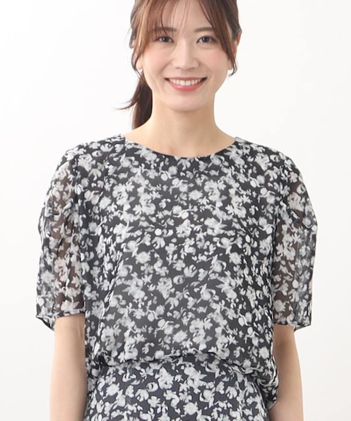 【WEB限定カラーあり／マシンウォッシュ／セットアップ可能】フラワープリントブラウス