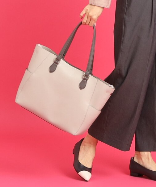 【たっぷり収納！あおりポケット／WEB先行カラーあり】A4サイズトートバッグ