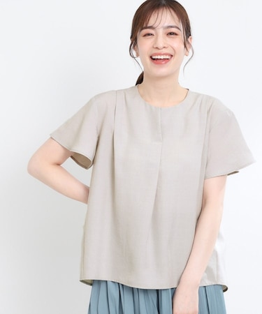 ドライタッチスキッパーネックブラウス