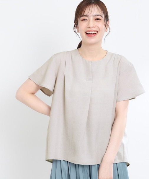 ドライタッチスキッパーネックブラウス