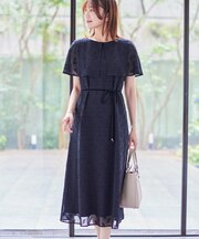 【撥水／二の腕カバー／付属リボン付き】ケープデザインノースリーブワンピース