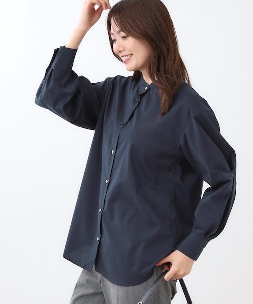 【さらっと一枚で決まる／重ね着にもおすすめ◎】タックスリーブシャツブラウス
