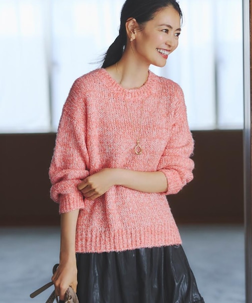 【一枚で着映え◎／ゆったり着られるワンサイズ】スパンコール×ラメニット