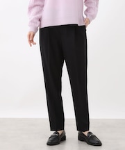 【腰周りすっきり◎】センタープレス入りテーパードパンツ