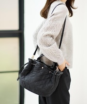 【ショルダー付き／コーディネートのアクセントに◎】キルティングバッグ
