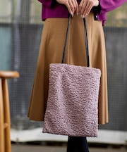 【コーディネートのアクセントに◎】もこもこボアトートバッグ